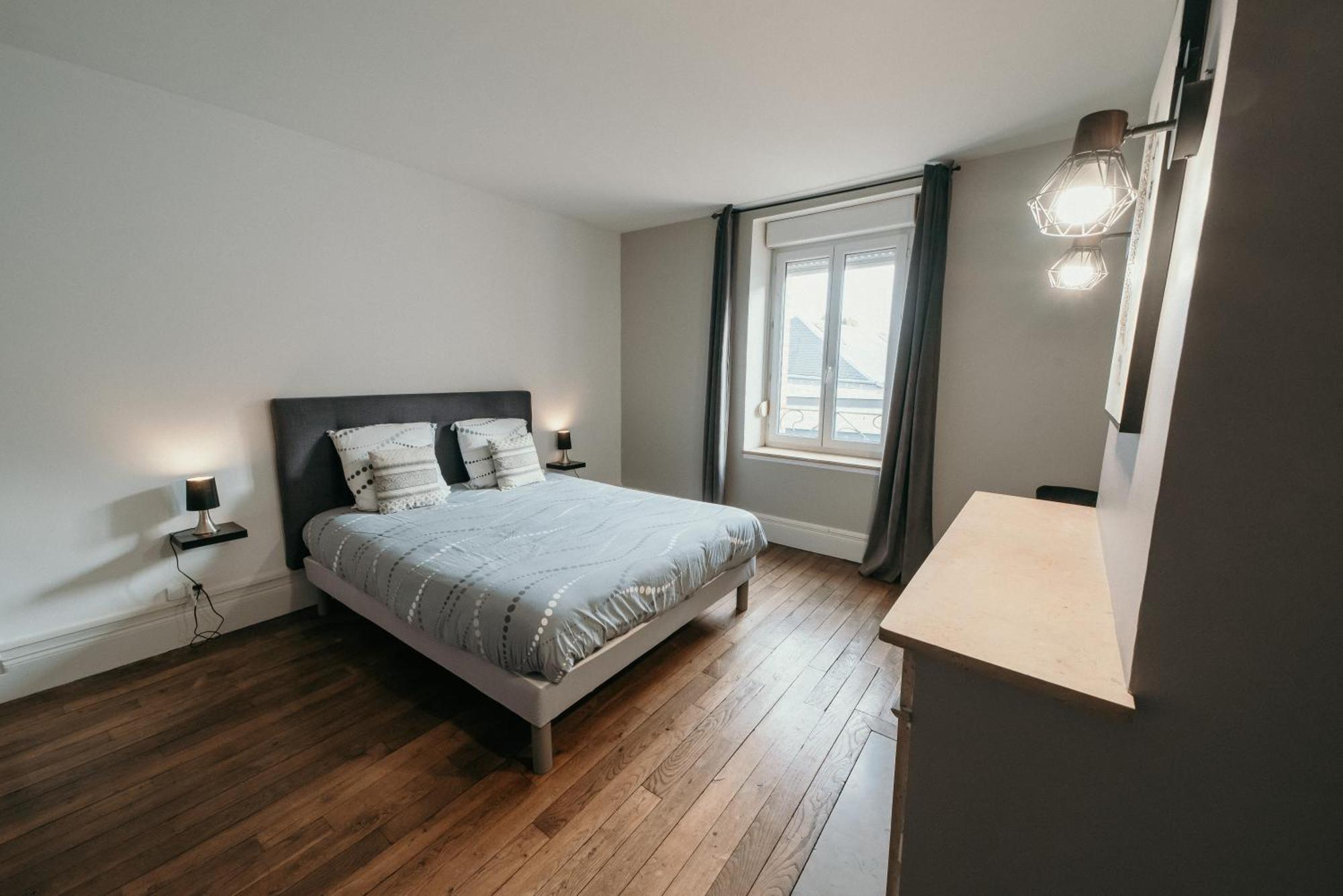 Appartement D'Alexandre Hyper Centre-Ville Charleville-Mezieres Luaran gambar