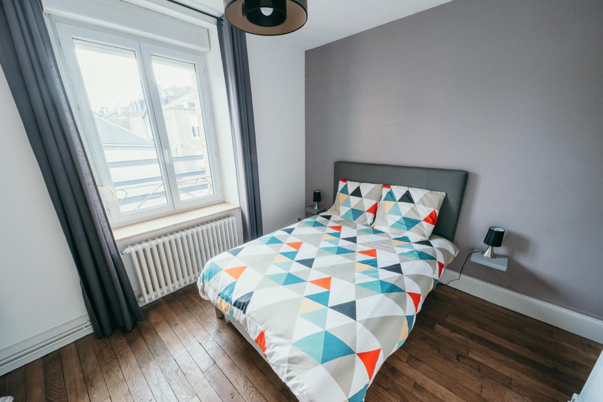 Appartement D'Alexandre Hyper Centre-Ville Charleville-Mezieres Luaran gambar
