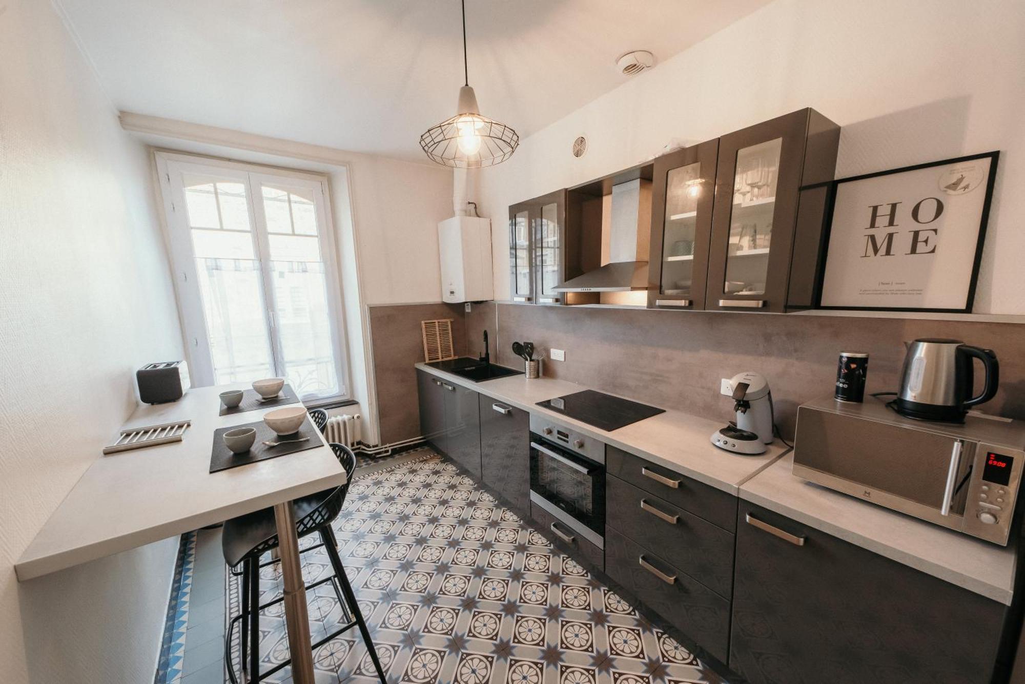 Appartement D'Alexandre Hyper Centre-Ville Charleville-Mezieres Luaran gambar